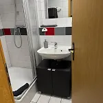 Gemuetliche Mit Blick Auf Donau Apartman *