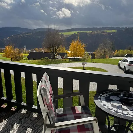 Gemuetliche Mit Blick Auf Donau * Obernzell